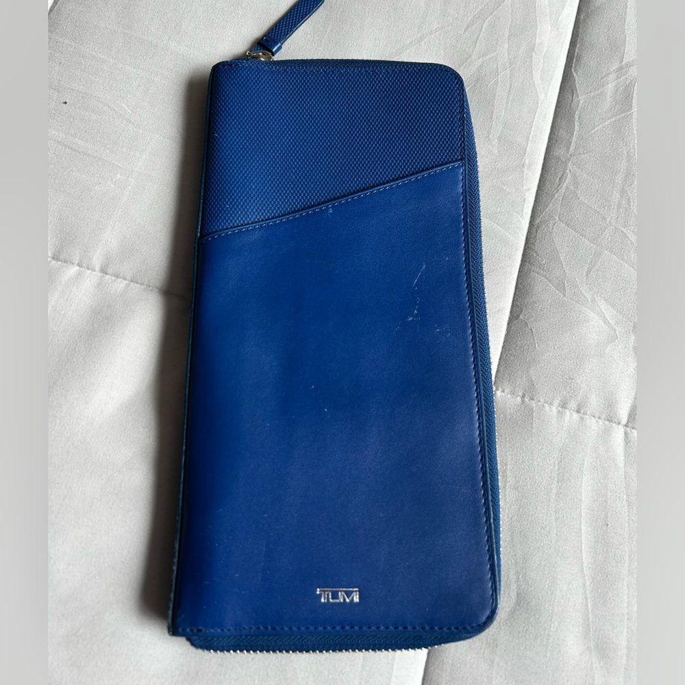 Tumi Passport Holder Travel Case